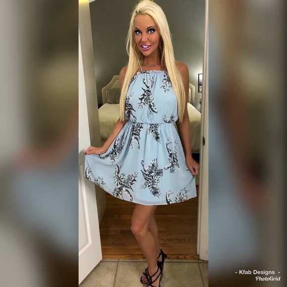 🥰Gorgeous Baby Blue Criss Cross Back Ruffle Dress - Picture 3 of 4